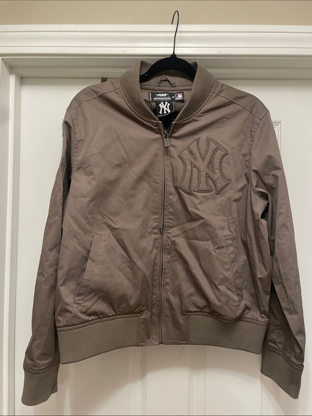 Pro Standard Luxury Athletic Collection NYY New York Yankees brown bomber jacket